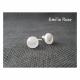 Emilie Roze - Boucles d&#039;oreille puce blanches - Boucles d&#039;oreille - Verre
