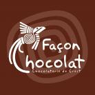 Façon Chocolat, chocolaterie bio de la Drôme - Nous sommes artisan-chocolatiers installés depuis 2003 à Crest, bourg médiéval au coeur de la Drôme.