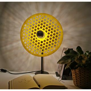 LEEWALIA - Lampe de table HIVE - jaune moutarde - Lampe de table - ampoule(s)