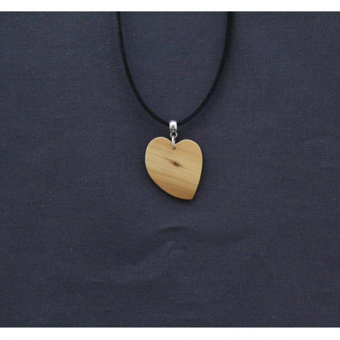 MARQUETERIE-49 - Cadeau de St Valentin : collier coeur en bois - Collier - bois