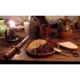 Pretacuire - Box repas médiéval - 4 pers - Coffret, Panier (gastronomie)